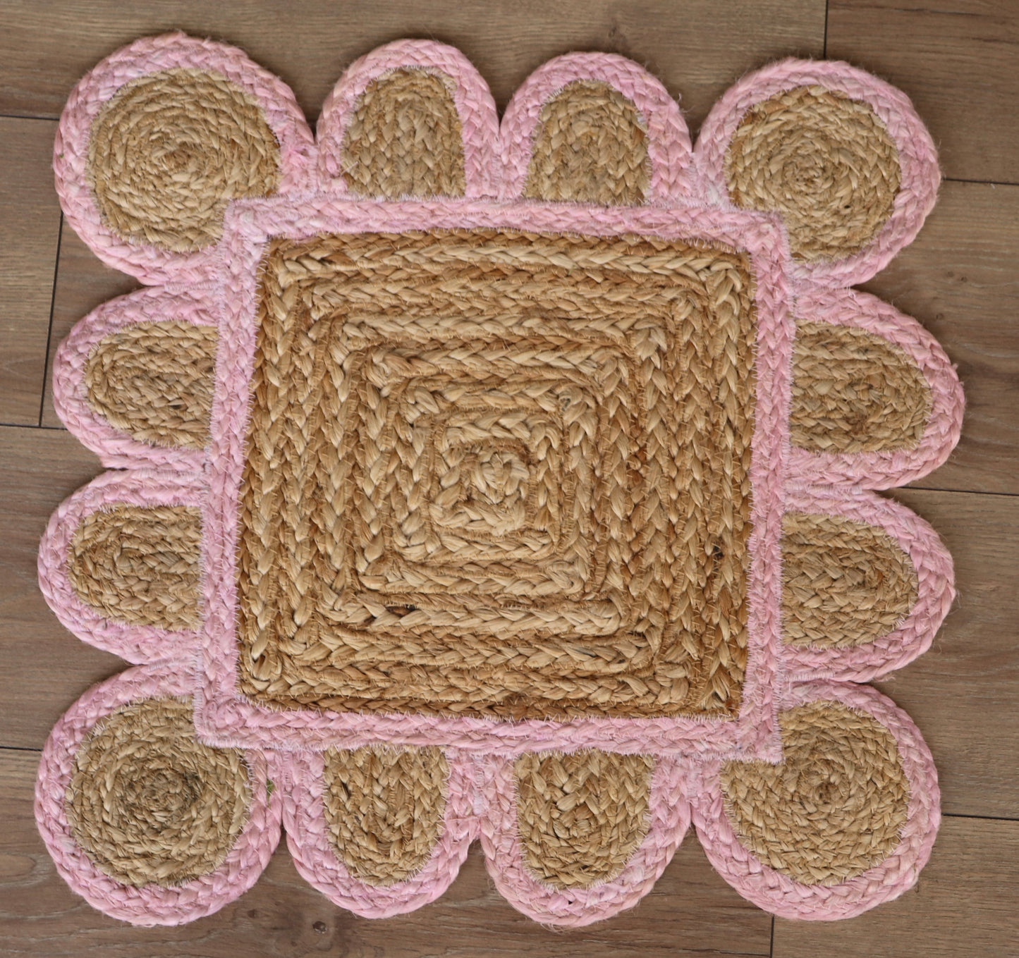 Pink Scallop Jute